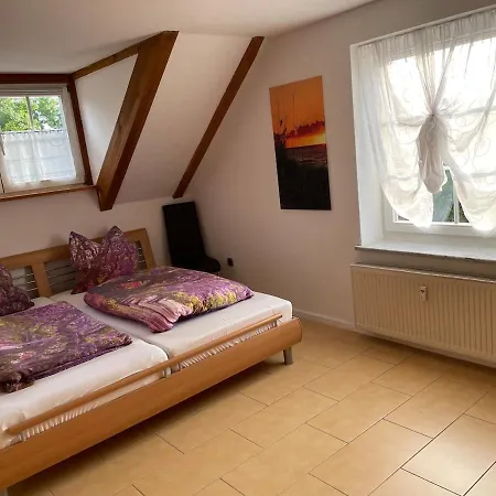 Vacation Between Berlin And Potsdam, 60 Quadratmeter Mit Glasfaser Und Netflix Apartment Brieselang