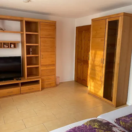 Apartment Vacation Between Berlin And Potsdam, 60 Quadratmeter Mit Glasfaser Und Netflix