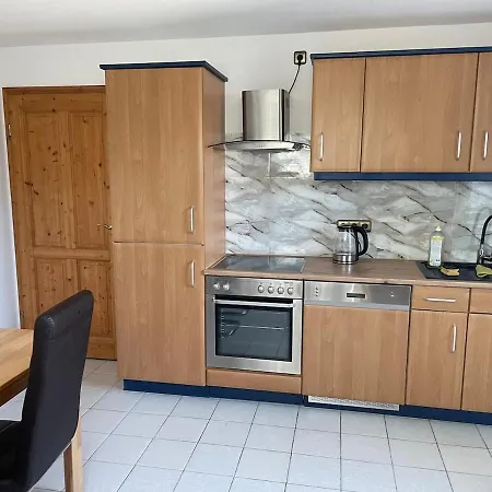 Vacation Between Berlin And Potsdam, 60 Quadratmeter Mit Glasfaser Und Netflix Apartment *